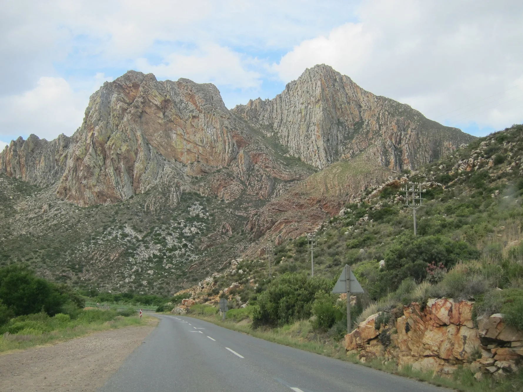 Cogmanskloof on the way to Montagu, South Africa