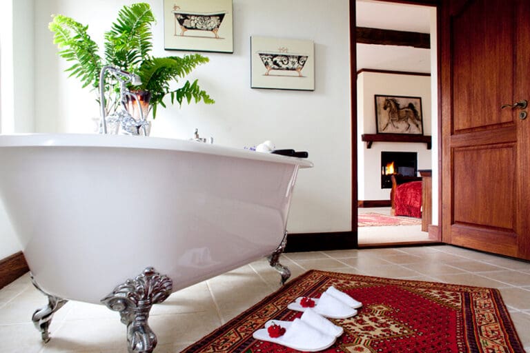 TheManoratNgorongoro Bathroom LuxuryRoom