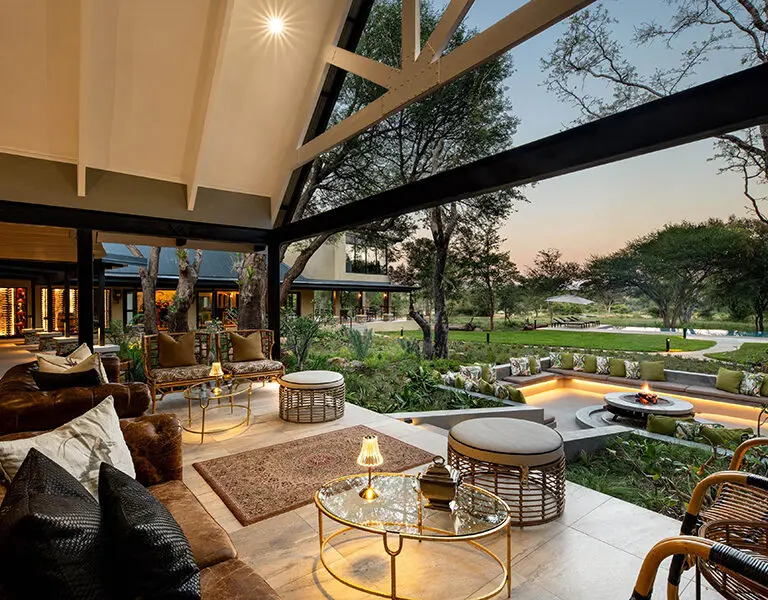 Kings Camp Bar Lounge Verandah 01 AM
