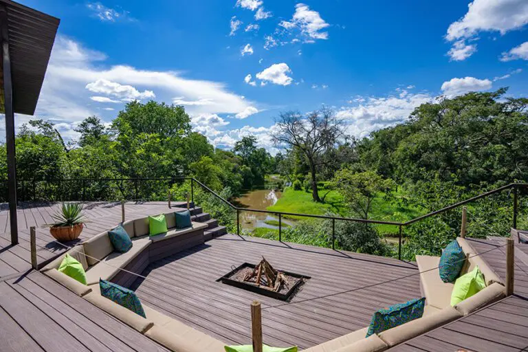 Wallow Lodge Blue Skies