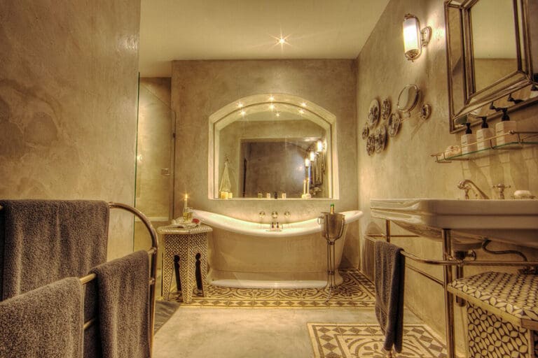 ChobeGameLodge Bathroom LuxuryRoom