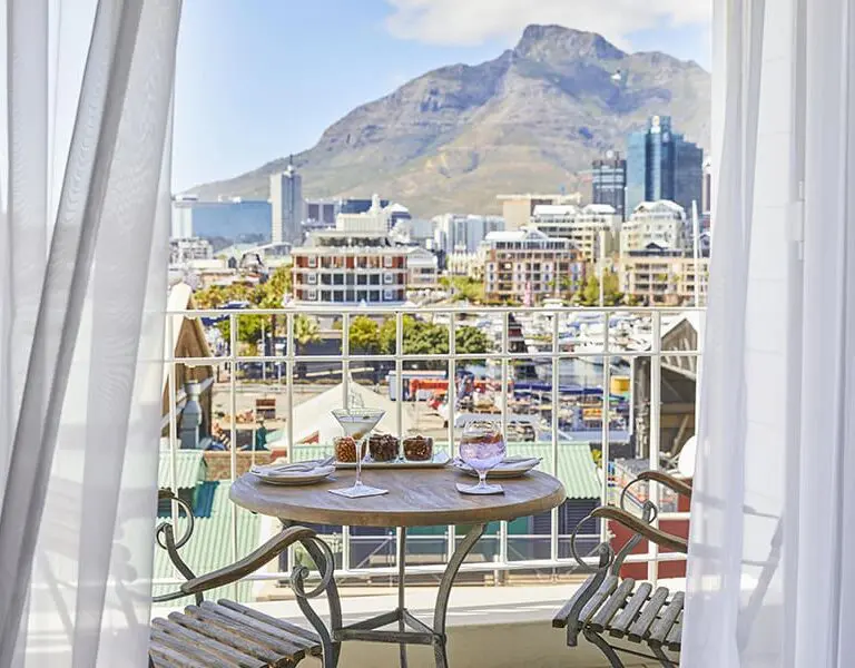 Queen victoria hotel junior mountain suite 6