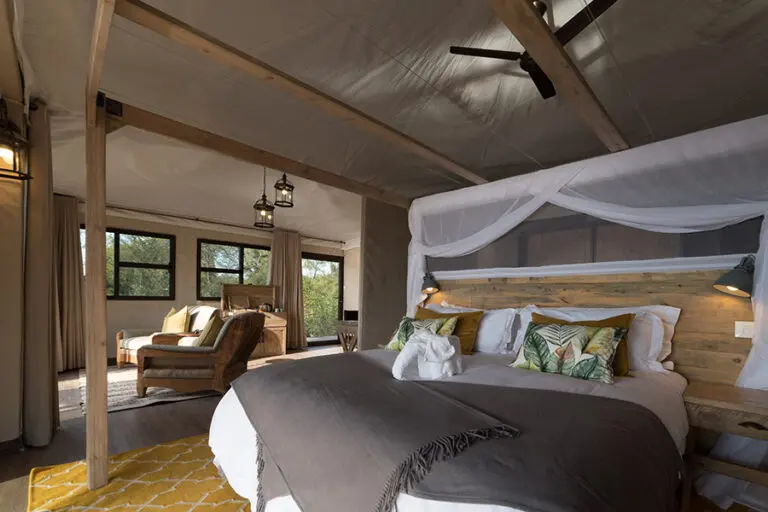 OldDriftLodge UpperLevelBedroom LuxuryRoom