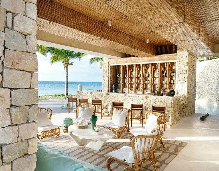 TimeTide Miavana Madagascar Miavana Bar © Oliver Fly Photography 3