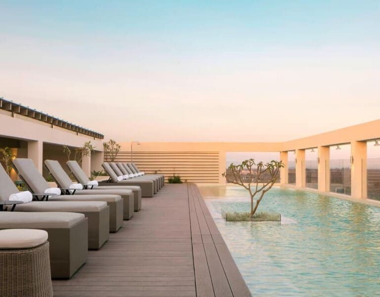 Four Points by Sheraton Rooftop Pool