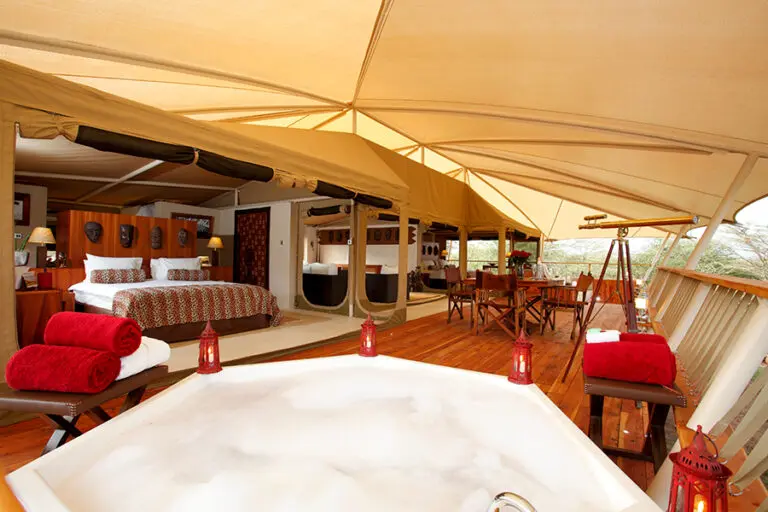 MaraBushtopsCamp UpperLevelBedroom LuxuryRoom