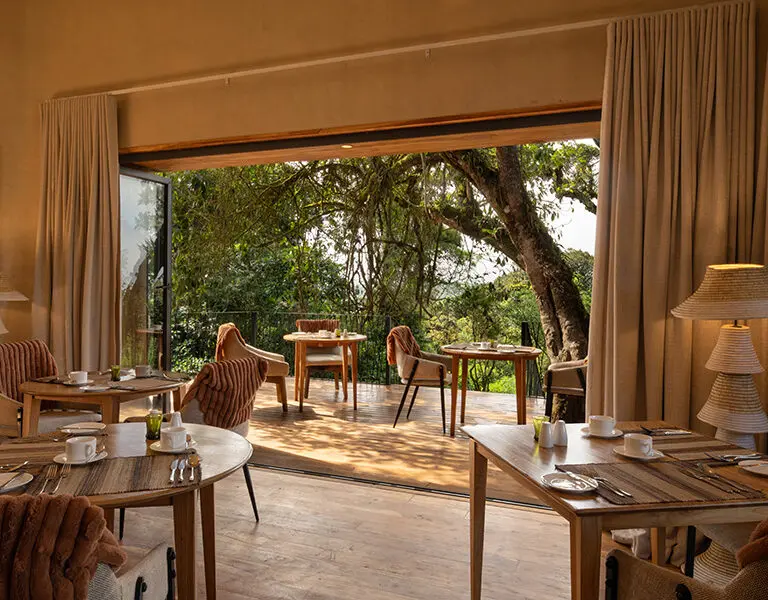 Lemala Osonjoi Lodge Dining 10