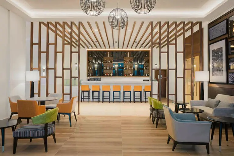 Four Points by Sheraton Nairobi Airport bar