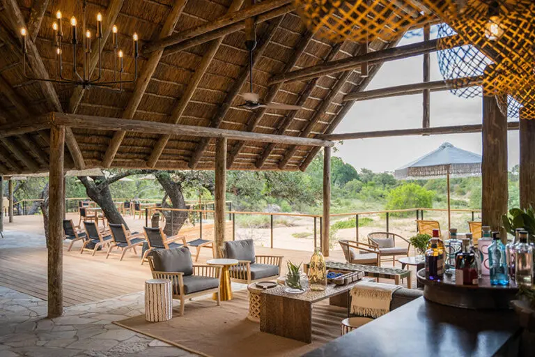 Thornybush Game Lodge Main lodge deck and seating