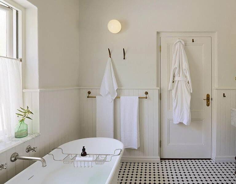 Spier hotel luxury room bathroom 2