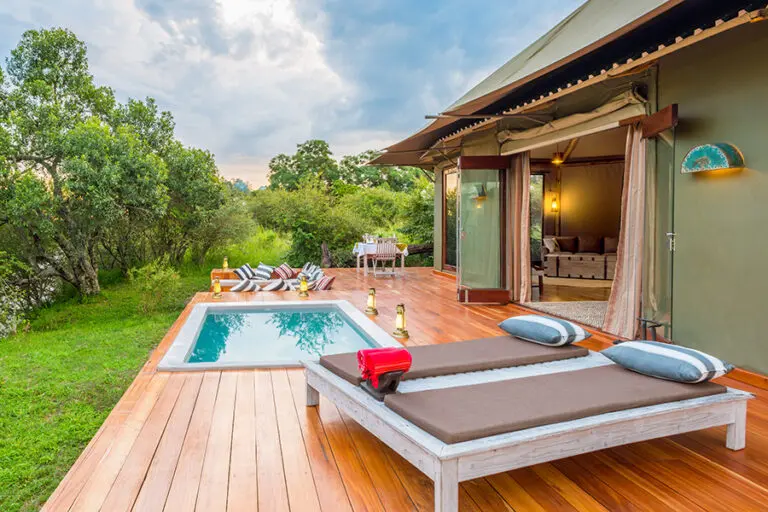 SalasCamp SwimmingPool LuxuryRoom