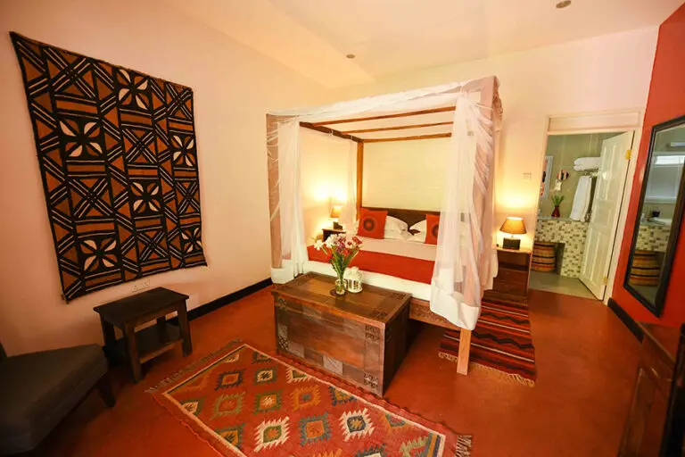 TheBomaEntebbe LowerLevelBedroom StandardRoom