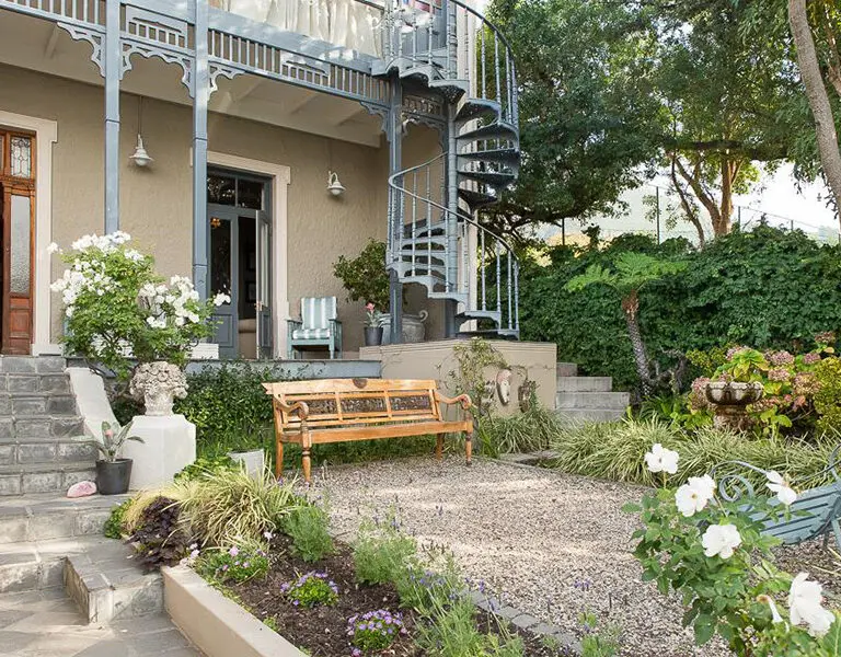Welgelegen House front garden fb