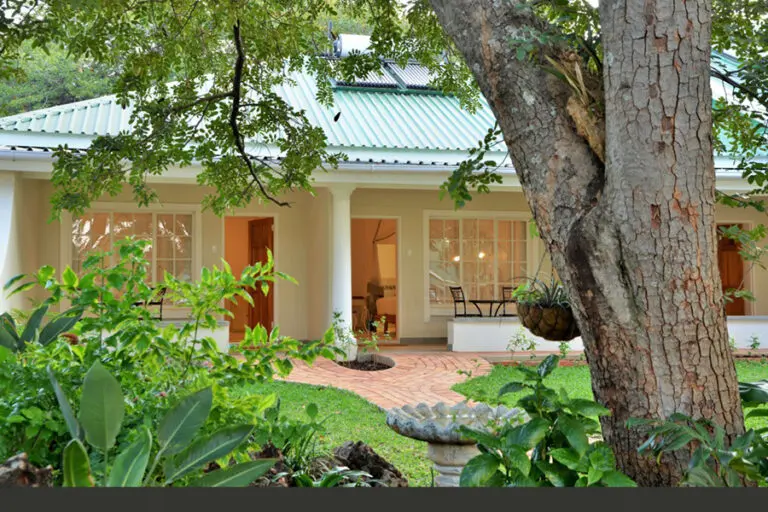 BatonkaGuestLodge Exterior LuxuryRoom
