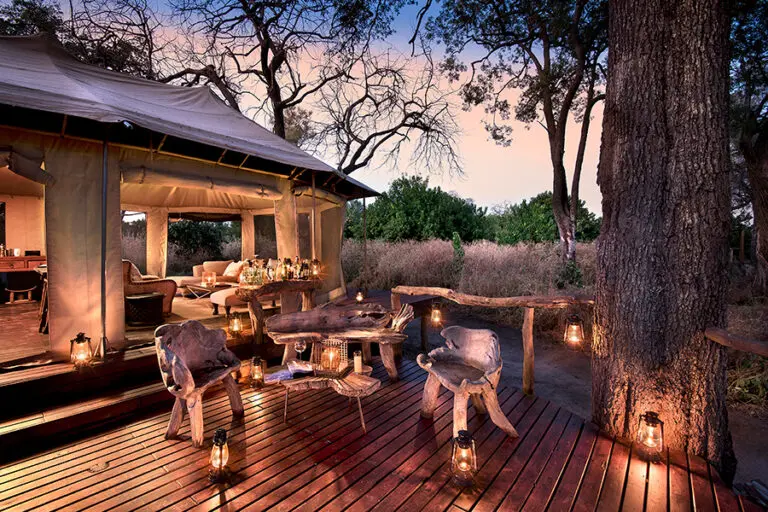 LinyantiEbony Dining DeckPatio