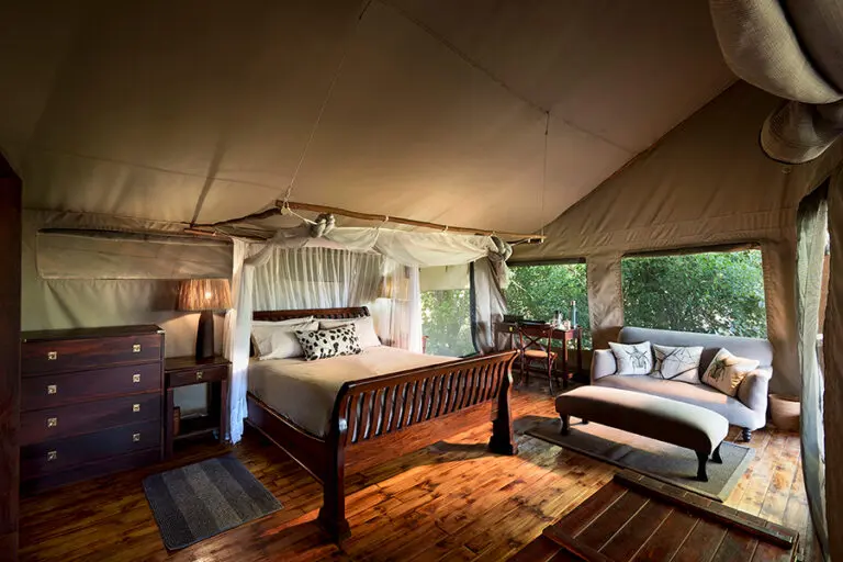 LinyantiEbony Interior LuxuryRoom