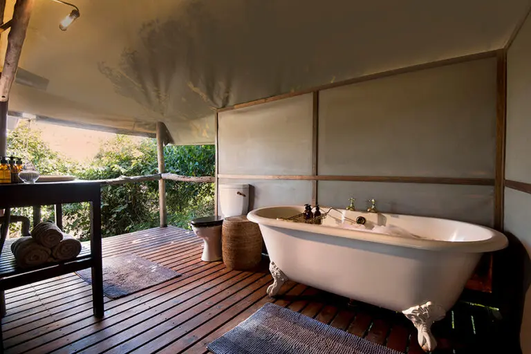 LinyantiEbony Bathroom Bath