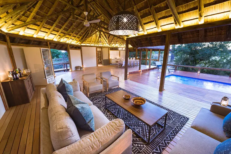SplashCamp Interior GuestArea