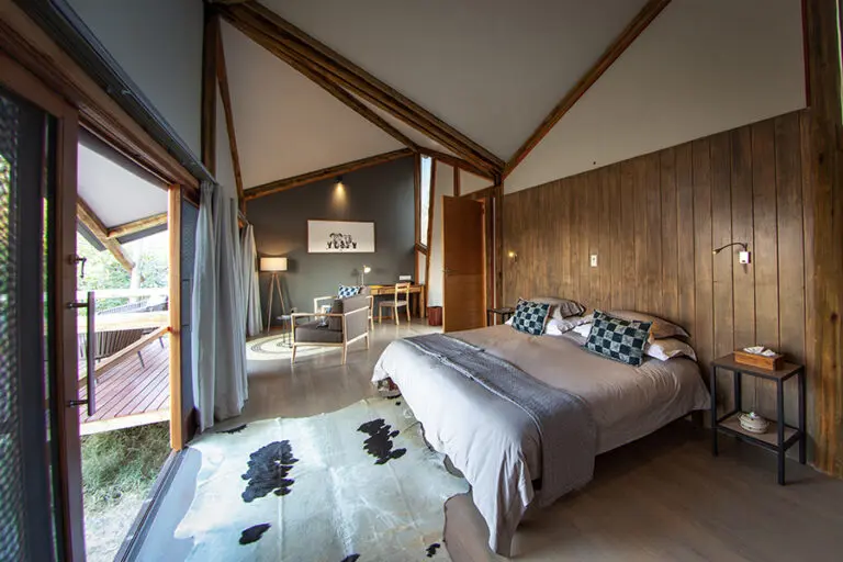 SplashCamp UpperLevelBedroom LuxuryRoom