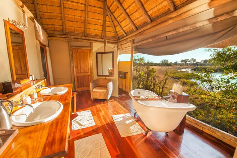 KwandoLagoonCamp Bathroom LuxuryRoom