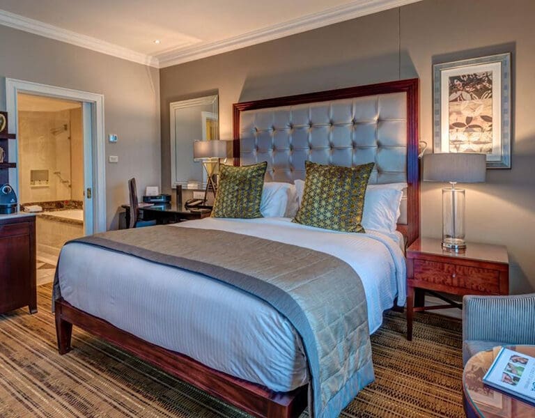 Intercontinantal OR Tambo International Airport Hotel Johannesburg room