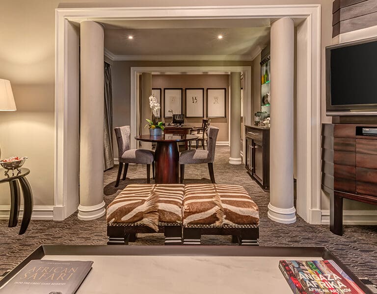 Intercontinantal OR Tambo International Airport Hotel Johannesburg presidential king suite
