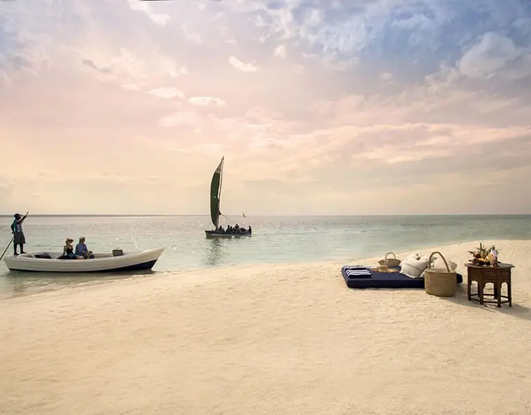 Benguerra Island Lodge andBeyond Mozambique castaway beach picnic