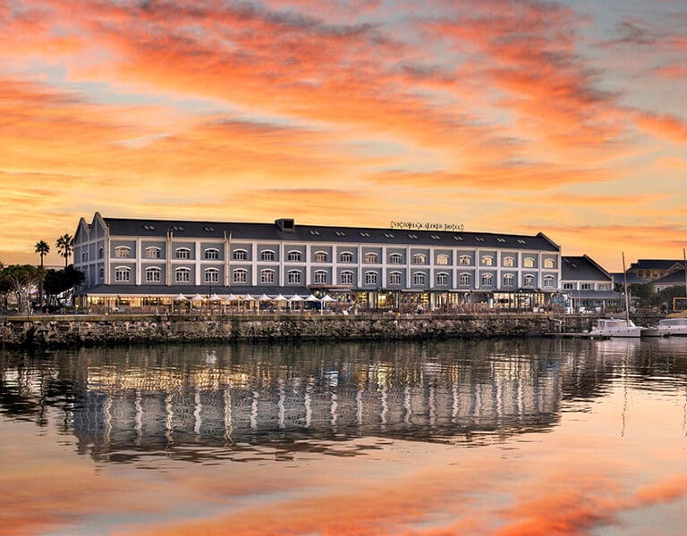 Victoria Alfred Hotel Exterior 2