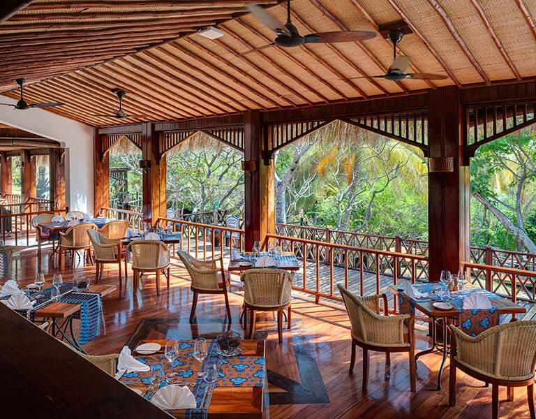 Anantara Bazaruto Island Resort Restaurant Golfinho Dinner View