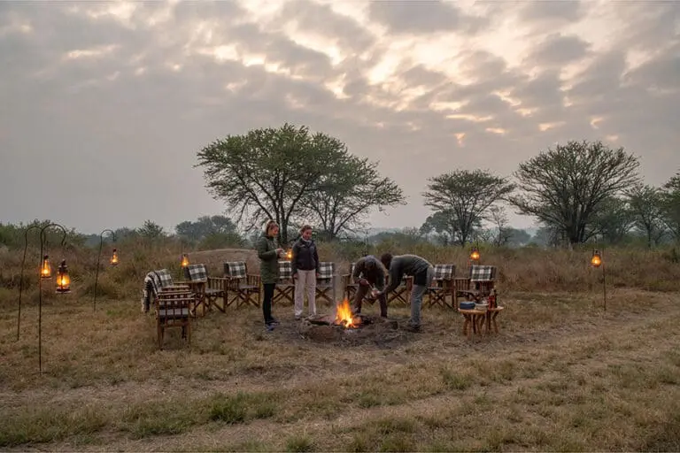 Sayari Morning breakfast around the fire