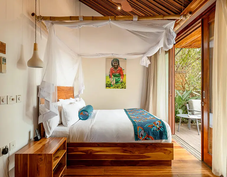Hemingways Retreat Kigali deluxe king room interior 1