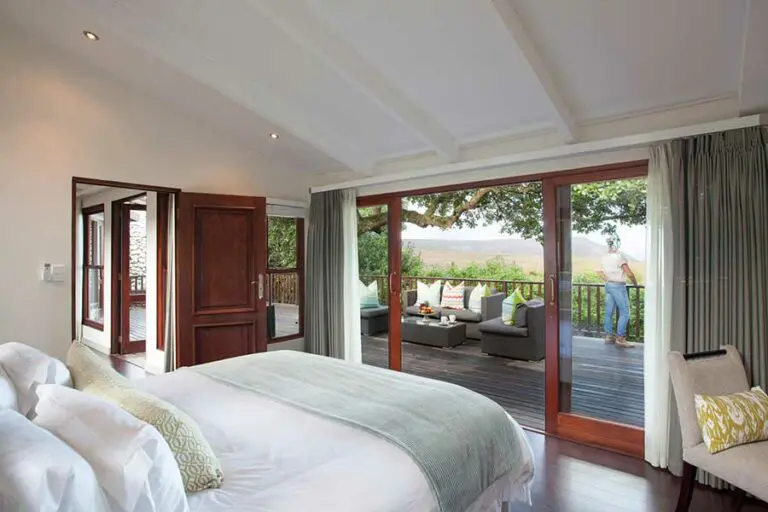 Web grootbos accommodation garden suite 2bdrm bedroom 02