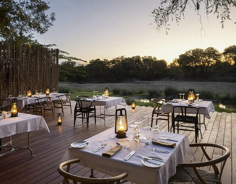 Simbavati River Lodge dining