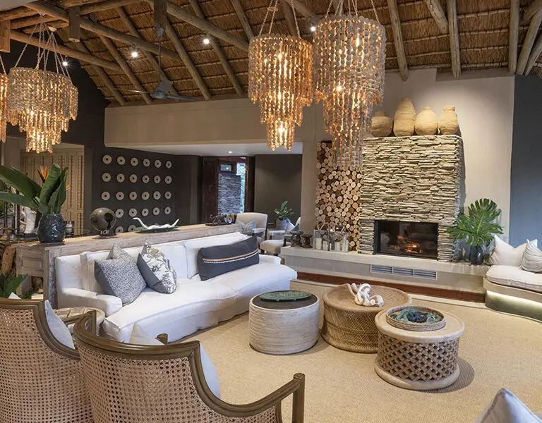 Dulini River Lounge