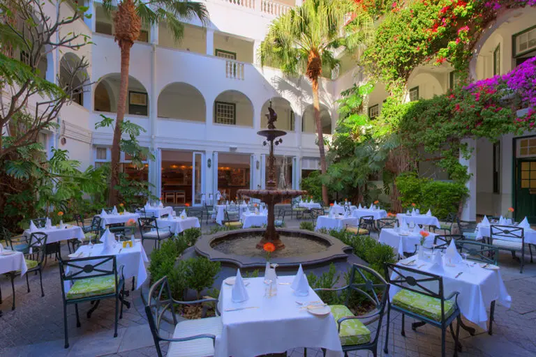 WinchesterMansions Exterior Lunch