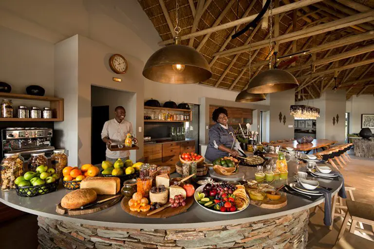 RockFig Safari Lodge Openplan kitchen breakfast buffet