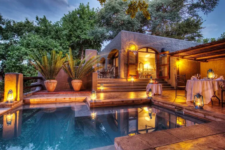 ChobeGameLodge Exterior SwimmingPool