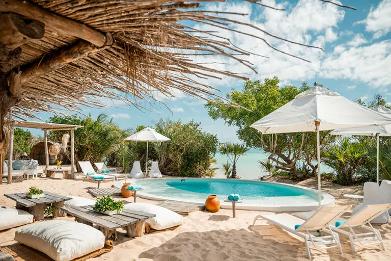 Azura Benguerra Peri Peri Beach Club