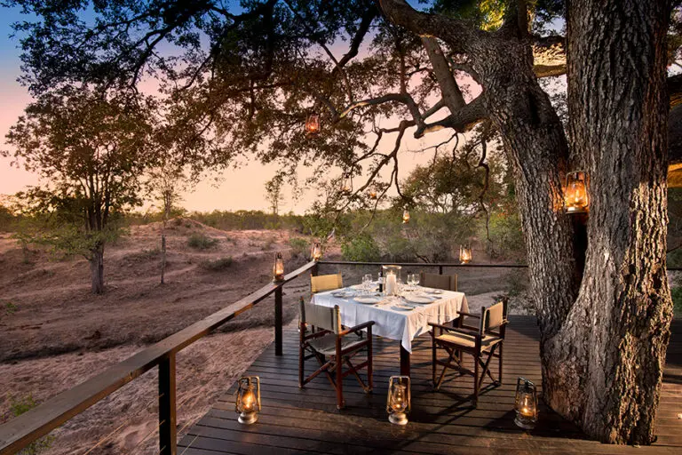 NgalaSafariLodge Dining DeckPatio