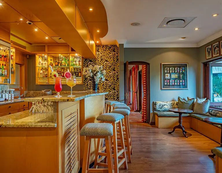 Olivers Restaurant Lodge bar