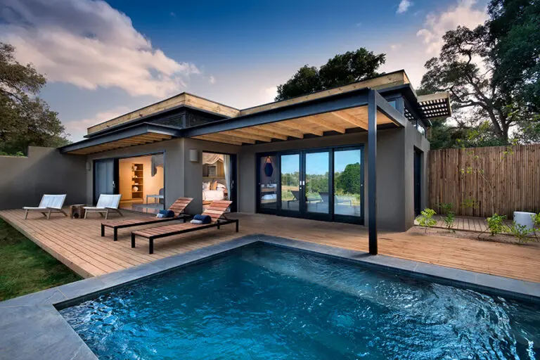 Lion Sands River Lodge 3 River Suite Deck Pool Area