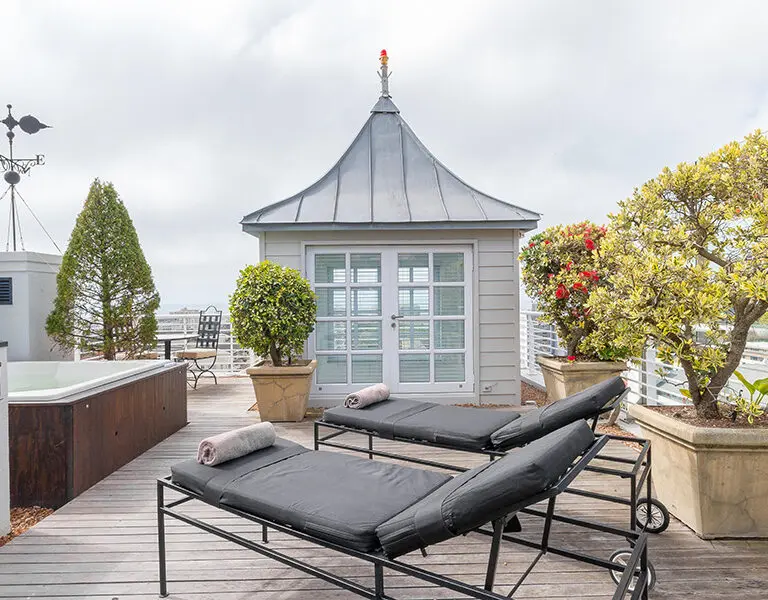 Romney Park Luxury Apartments Cape Town one bedroom deluxe apartment turret