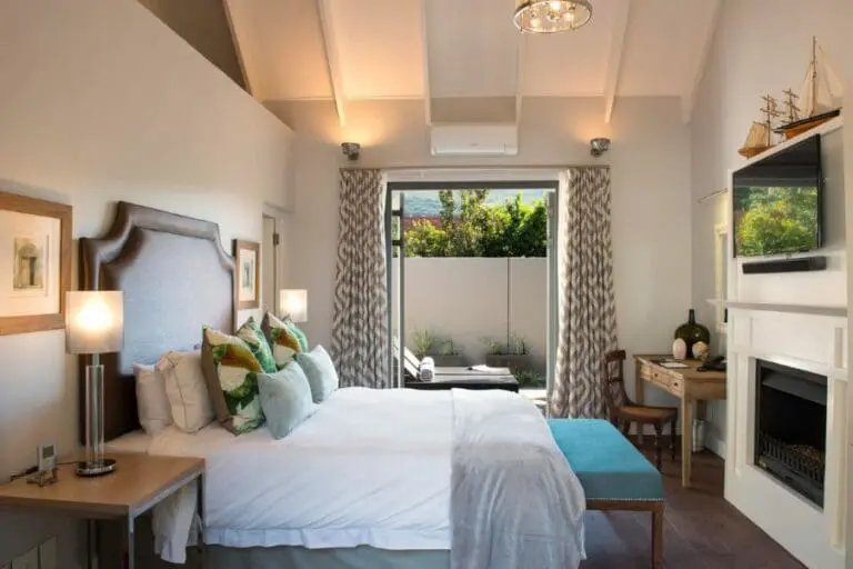 Four Rosmead Boutique Guest House room interior