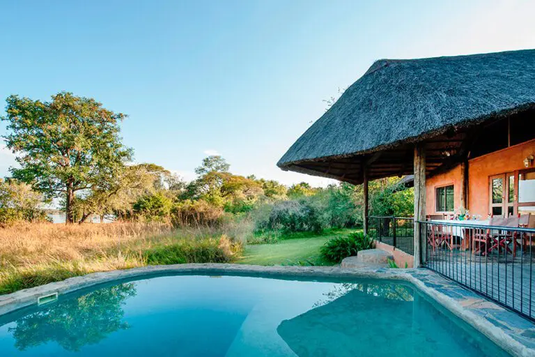 Chundukwa River Lodge swimmingpool