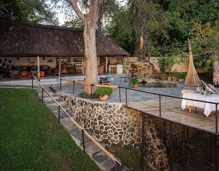 Chundukwa River Lodge exterior
