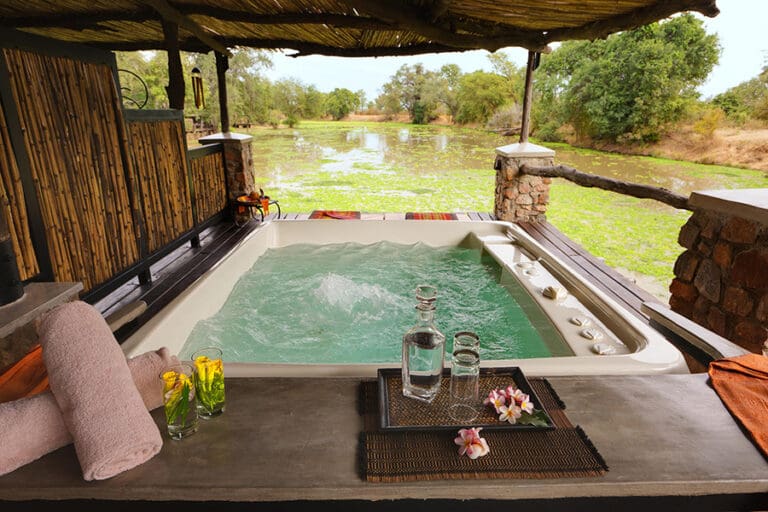 MfuweLodge Exterior SwimmingPool