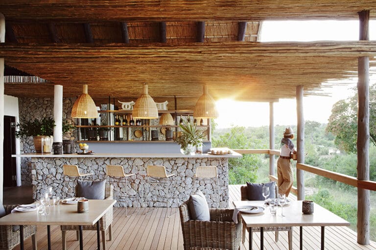 LondoloziPrivateGraniteSuites Interior Bar