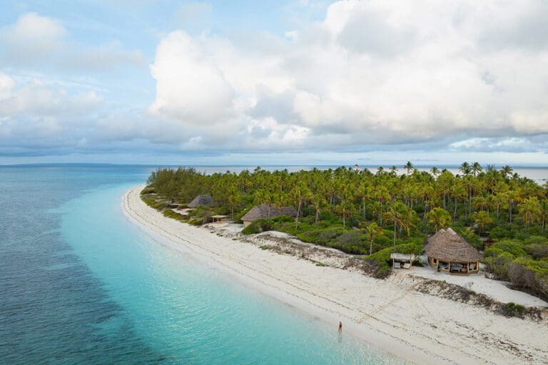 Fanjove Island views