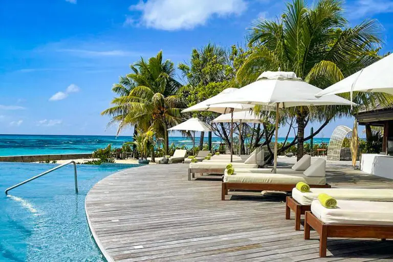 Denis Private Island Pool 002
