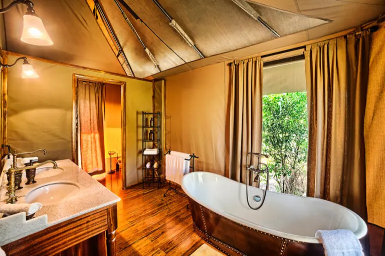 SandRiverMasaiMara Bathroom LuxuryRoom